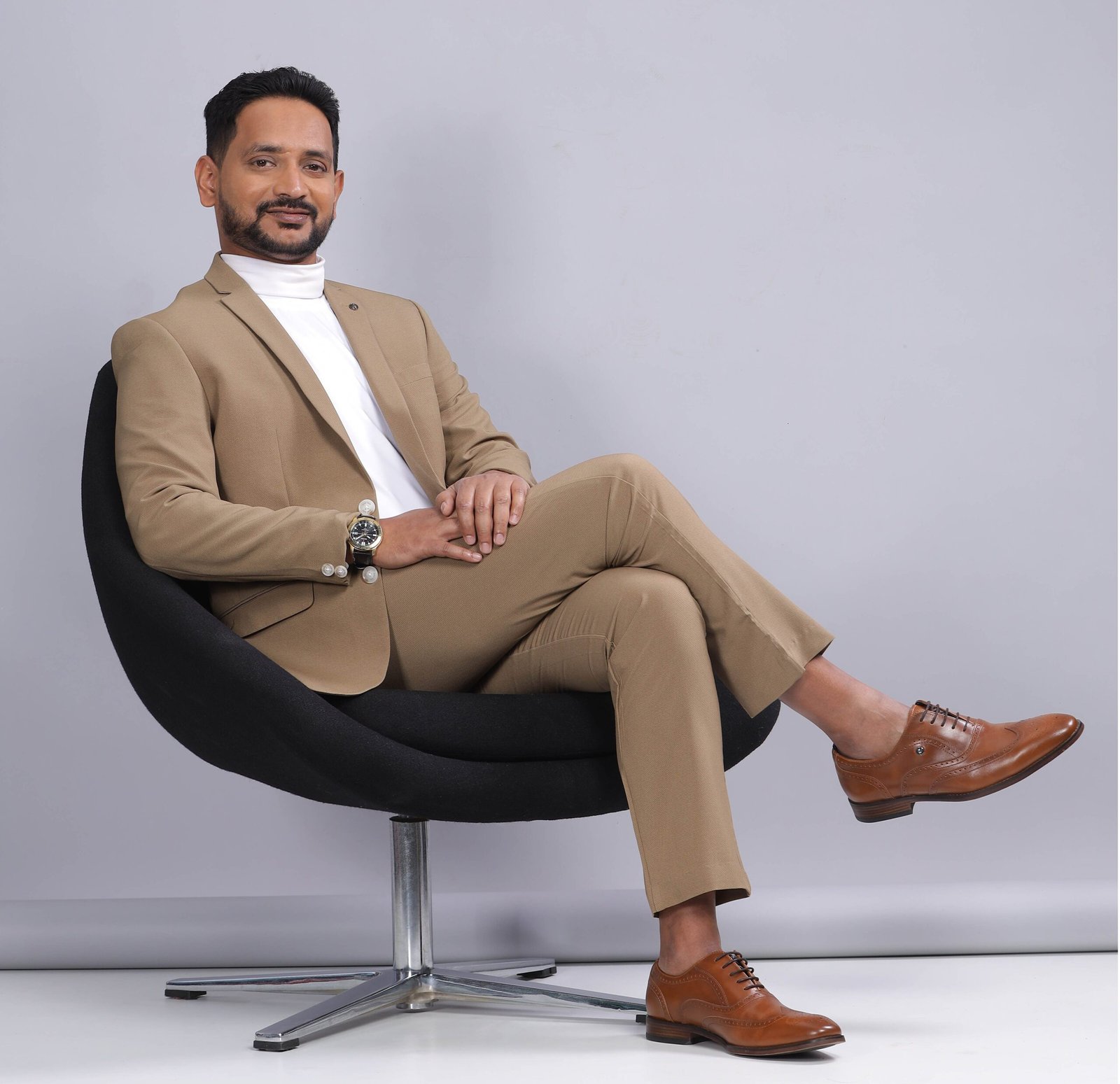 bhive ceo business shoot_-247